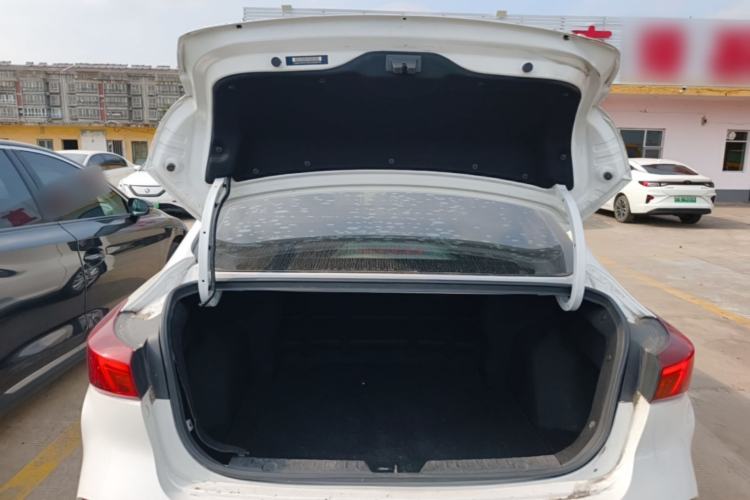 Used CHANGAN Eado New Energy 2022 EV460 Smart Ride-Hailing Edition – Lithium Iron Phosphate Trunk