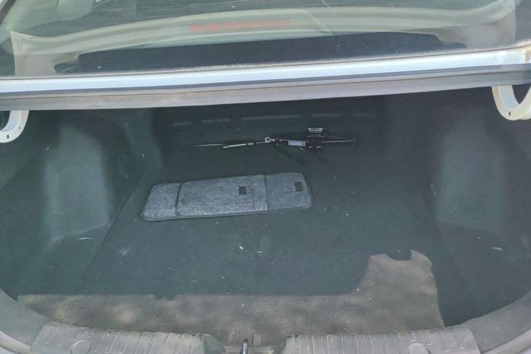 Used CHANGAN Eado New Energy 2022 EV460 Smart Ride-Hailing Edition – Lithium Iron Phosphate Trunk