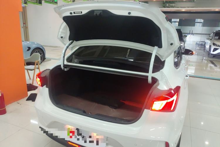 Used CHANGAN Eado New Energy 2022 EV460 Smart Ride-Hailing Edition – Lithium Iron Phosphate Trunk