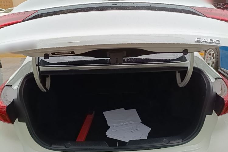 Used CHANGAN Eado New Energy 2022 EV460 Smart Ride-Hailing Edition – Lithium Iron Phosphate Trunk