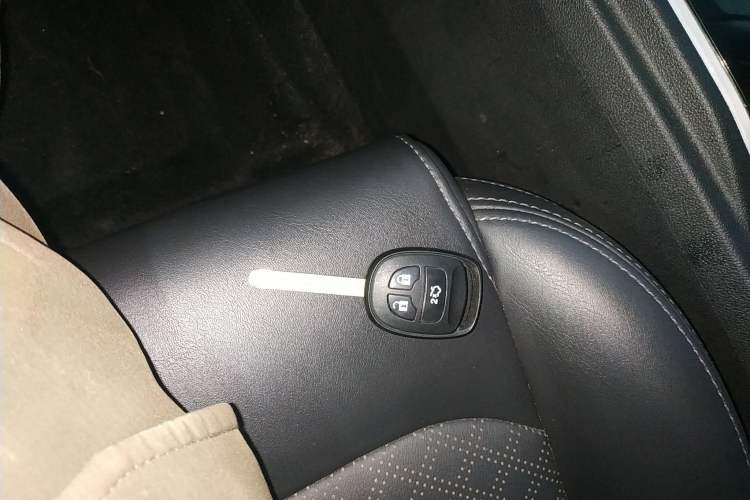 Used CHANGAN Eado New Energy 2022 EV460 Smart Ride-Hailing Edition – Lithium Iron Phosphate Vehicle Key