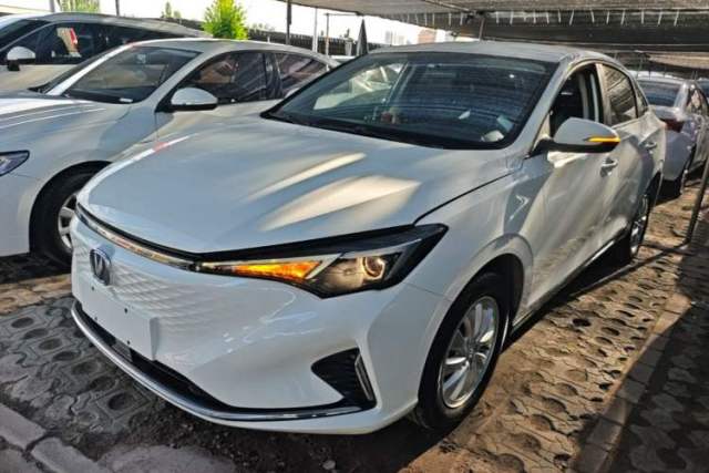 Used CHANGAN Eado New Energy 2022 EV460 Smart Ride-Hailing Edition – Lithium Iron Phosphate