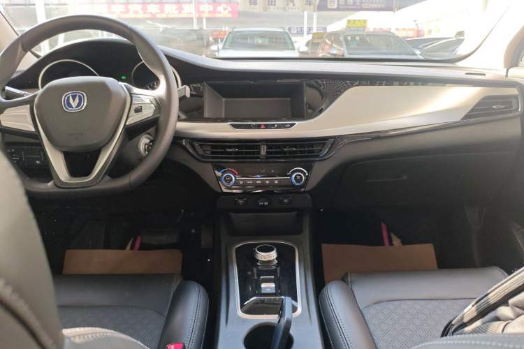 Used CHANGAN Eado New Energy 2024 EV460 Smart Upgrade Version – Lithium Iron Phosphate Audio And AC Panel