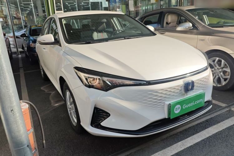 Used CHANGAN Eado New Energy 2024 EV460 Smart Upgrade Version – Lithium Iron Phosphate Front Right 45 Deg