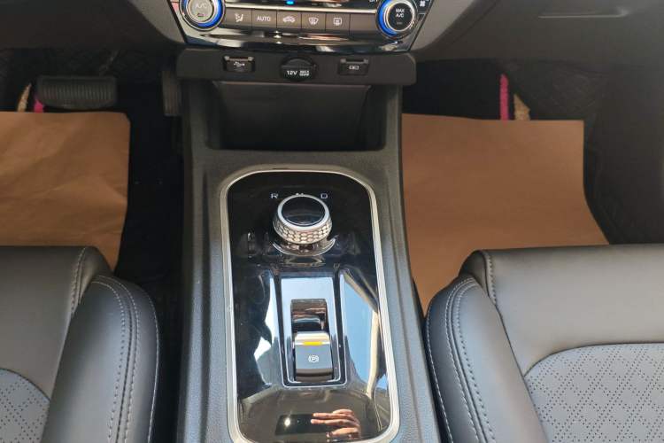 Used CHANGAN Eado New Energy 2024 EV460 Smart Upgrade Version – Lithium Iron Phosphate Gear Lever