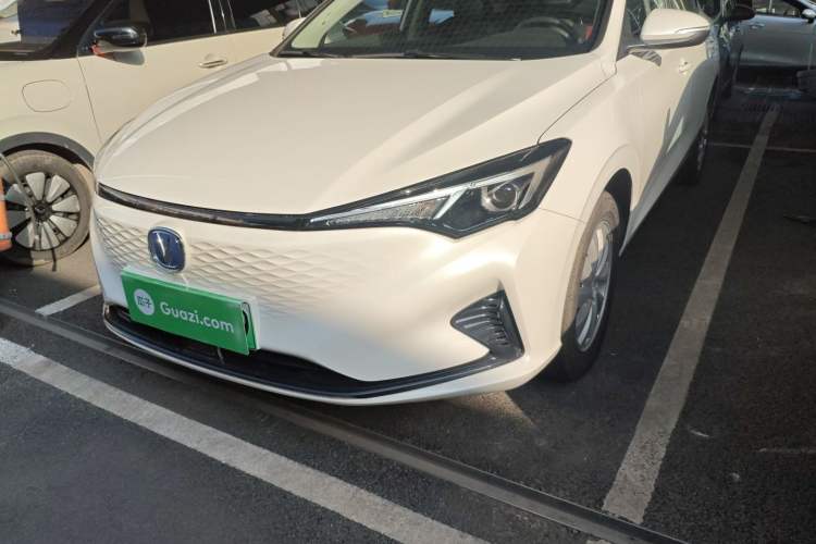 Used CHANGAN Eado New Energy 2024 EV460 Smart Upgrade Version – Lithium Iron Phosphate Left Front Headlight