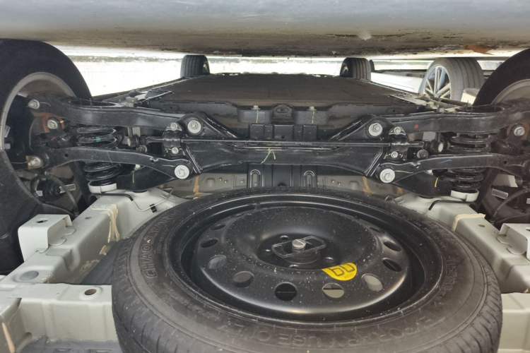 Used CHANGAN Eado New Energy 2024 EV460 Smart Upgrade Version – Lithium Iron Phosphate Chassis Rear