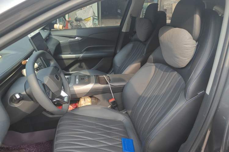 Used CHANGAN Eado PHEV 2025 Smart New Blue Whale 145KM Battleship Edition Left Front Seat