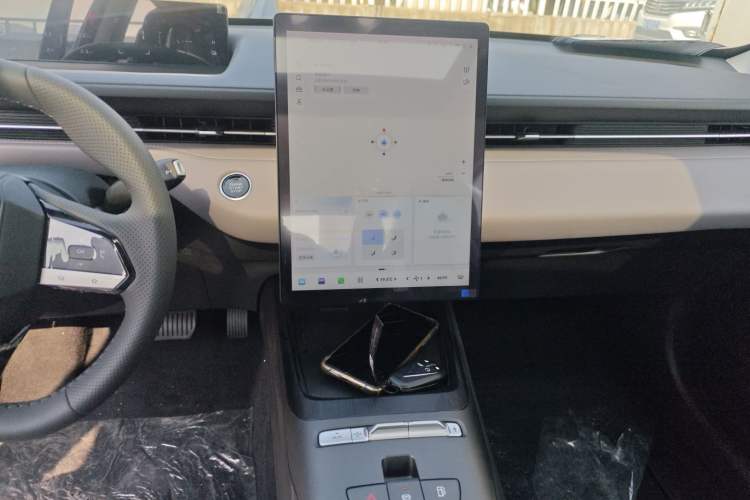 Used CHANGAN Eado PHEV 2025 Smart New Blue Whale 145KM Battleship Edition Audio And AC Panel