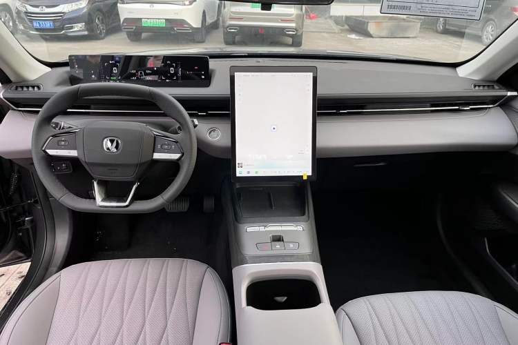 Used CHANGAN Eado PHEV 2025 Smart New Blue Whale 145KM Battleship Edition Audio And AC Panel