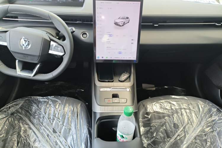 Used CHANGAN Eado PHEV 2025 Smart New Blue Whale 145KM Battleship Edition Audio And AC Panel