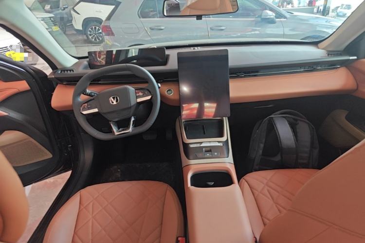 Used CHANGAN Eado PHEV 2025 Smart New Blue Whale 145KM Battleship Edition Center Console