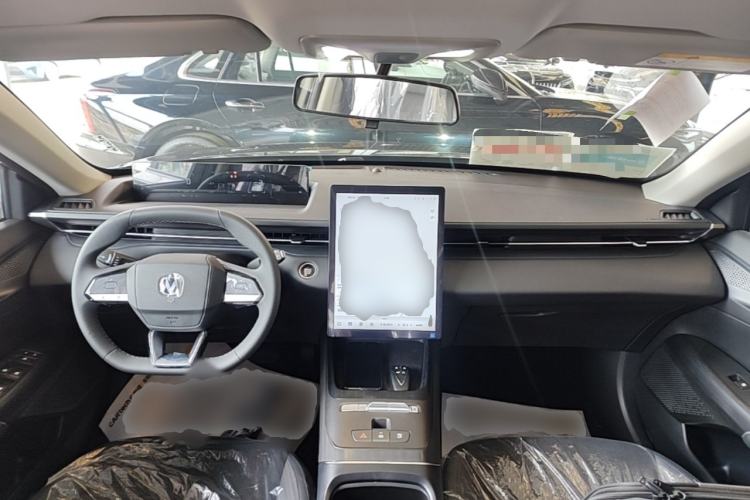 Used CHANGAN Eado PHEV 2025 Smart New Blue Whale 145KM High-Energy Edition Center Console