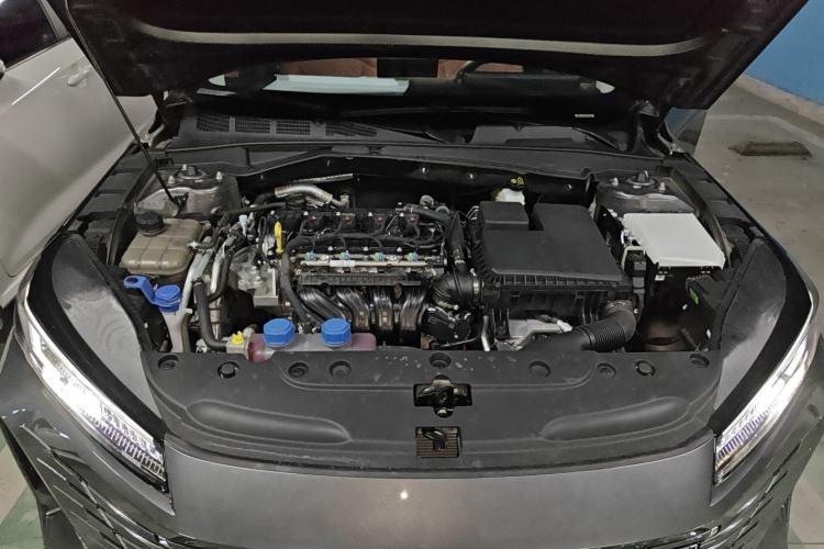 Used CHANGAN Eado PHEV 2025 Smart New Blue Whale 145KM Battleship Edition Engine Bay