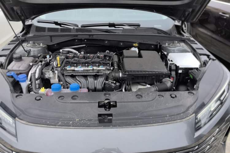 Used CHANGAN Eado PHEV 2025 Smart New Blue Whale 145KM Battleship Edition Engine Bay