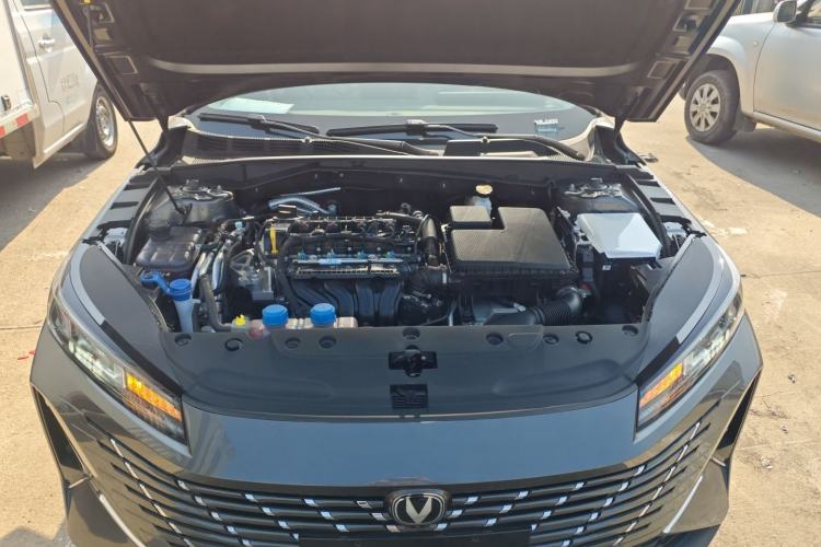 Used CHANGAN Eado PHEV 2025 Smart New Blue Whale 145KM Battleship Edition Engine Bay