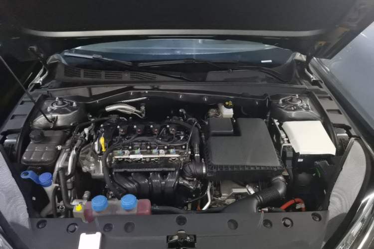 Used CHANGAN Eado PHEV 2025 Smart New Blue Whale 145KM Battleship Edition Engine Bay