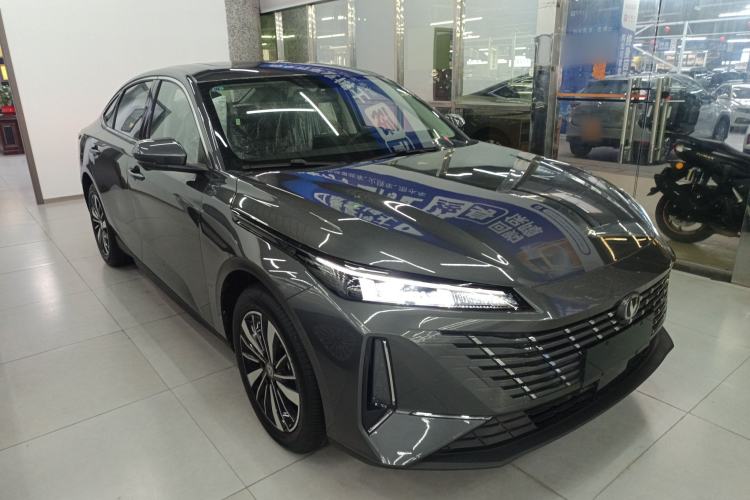Used CHANGAN Eado PHEV 2025 Smart New Blue Whale 145KM Battleship Edition Exterior 1