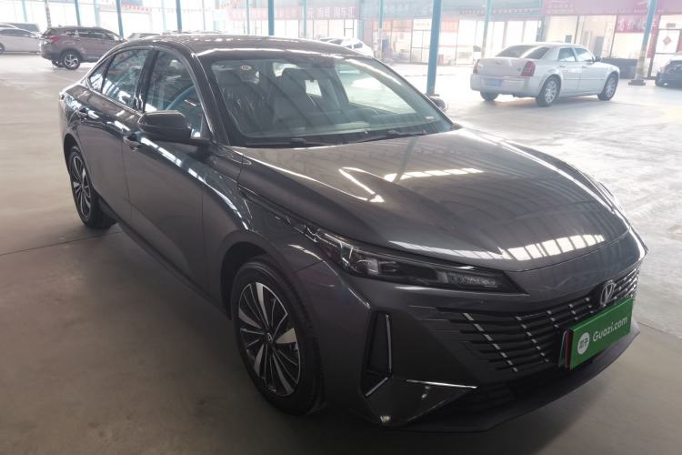 Used CHANGAN Eado PHEV 2025 Smart New Blue Whale 145KM Battleship Edition Exterior 2