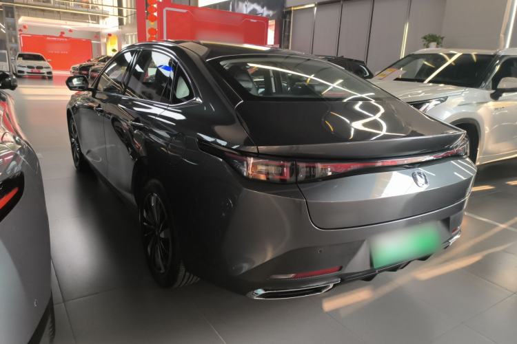 Used CHANGAN Eado PHEV 2025 Smart New Blue Whale 145KM Battleship Edition Exterior 2