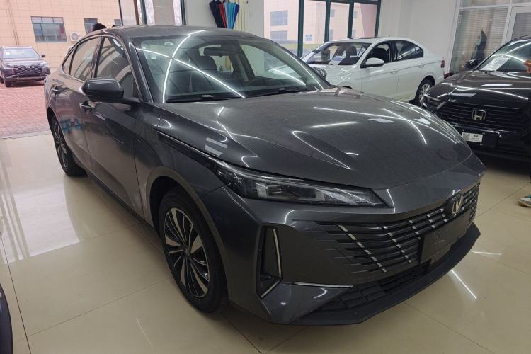 Used CHANGAN Eado PHEV 2025 Smart New Blue Whale 145KM Battleship Edition Exterior 2