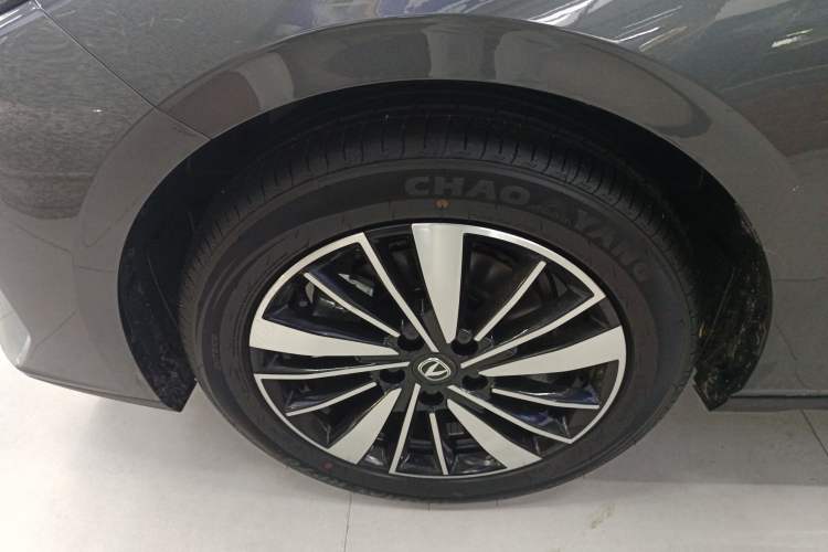 Used CHANGAN Eado PHEV 2025 Smart New Blue Whale 145KM Battleship Edition Exterior 4