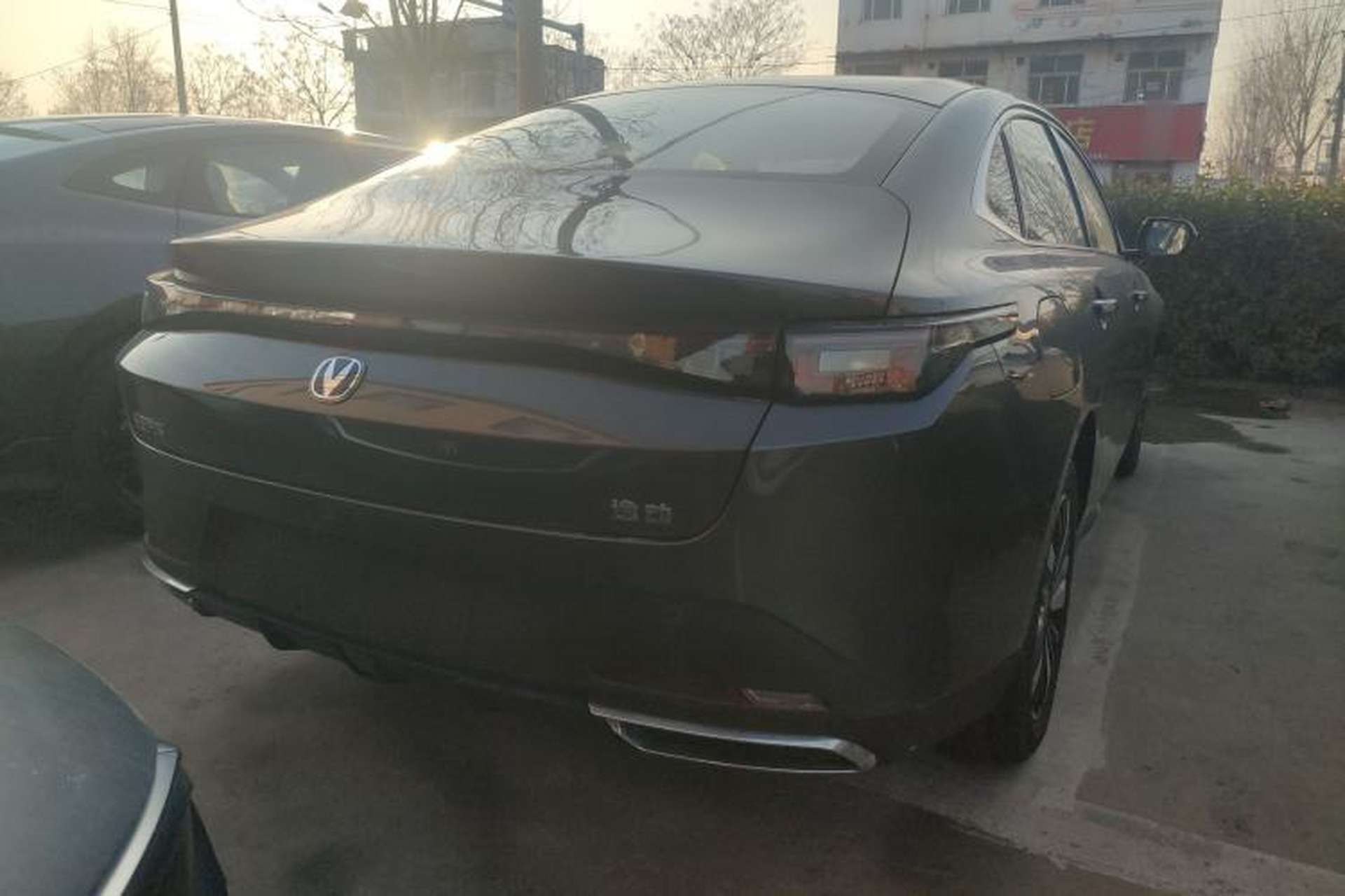 Used CHANGAN Eado PHEV 2025 Smart New Blue Whale 145KM Battleship Edition Exterior 5