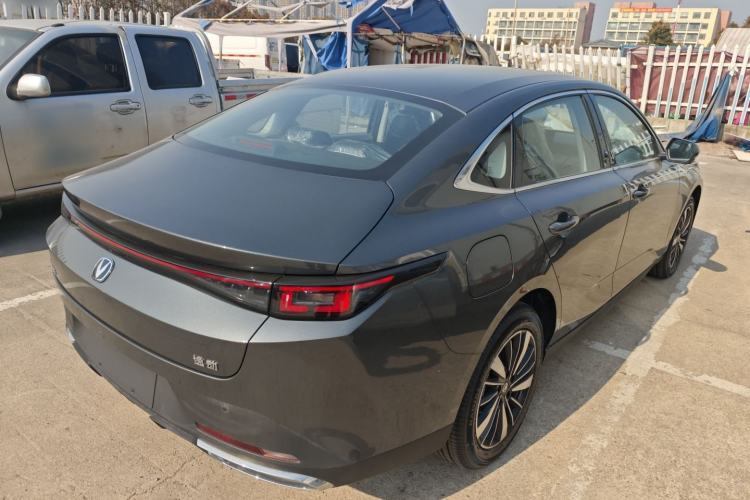 Used CHANGAN Eado PHEV 2025 Smart New Blue Whale 145KM Battleship Edition Exterior 5