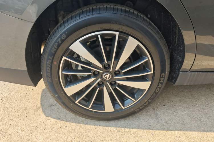 Used CHANGAN Eado PHEV 2025 Smart New Blue Whale 145KM Battleship Edition Exterior 8