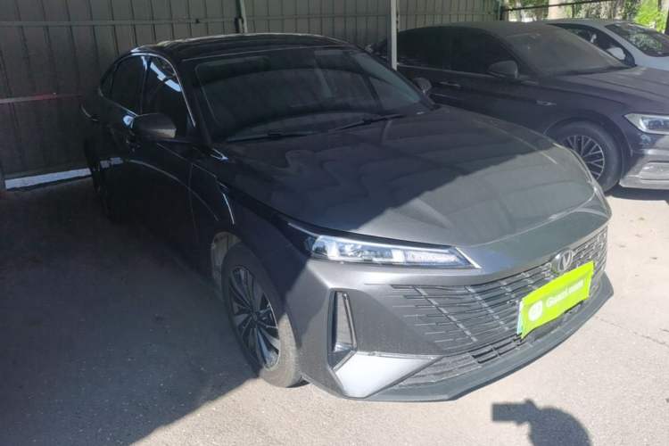 Used CHANGAN Eado PHEV 2025 Smart New Blue Whale 145KM Battleship Edition Front Right 45 Deg