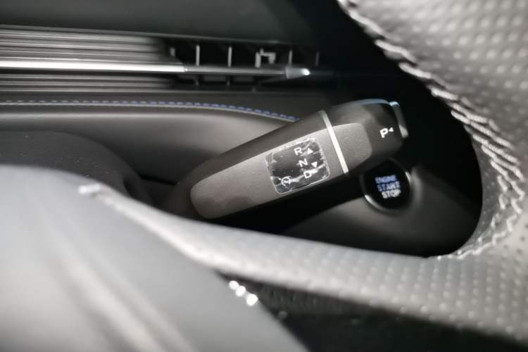 Used CHANGAN Eado PHEV 2025 Smart New Blue Whale 145KM Battleship Edition Gear Lever
