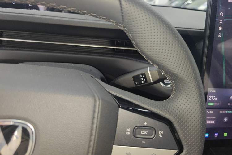 Used CHANGAN Eado PHEV 2025 Smart New Blue Whale 145KM Battleship Edition Gear Lever