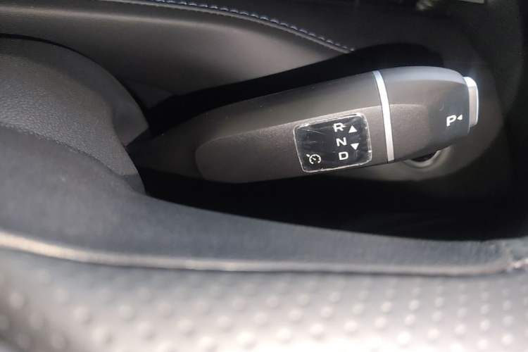 Used CHANGAN Eado PHEV 2025 Smart New Blue Whale 145KM Battleship Edition Gear Lever