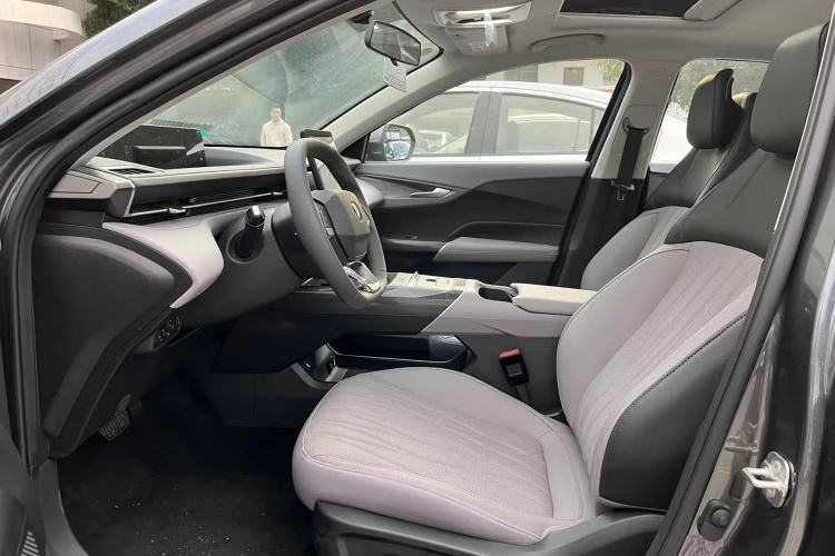 Used CHANGAN Eado PHEV 2025 Smart New Blue Whale 145KM Battleship Edition Interior 2