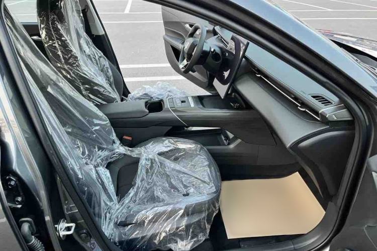 Used CHANGAN Eado PHEV 2025 Smart New Blue Whale 145KM High-Energy Edition Interior 8