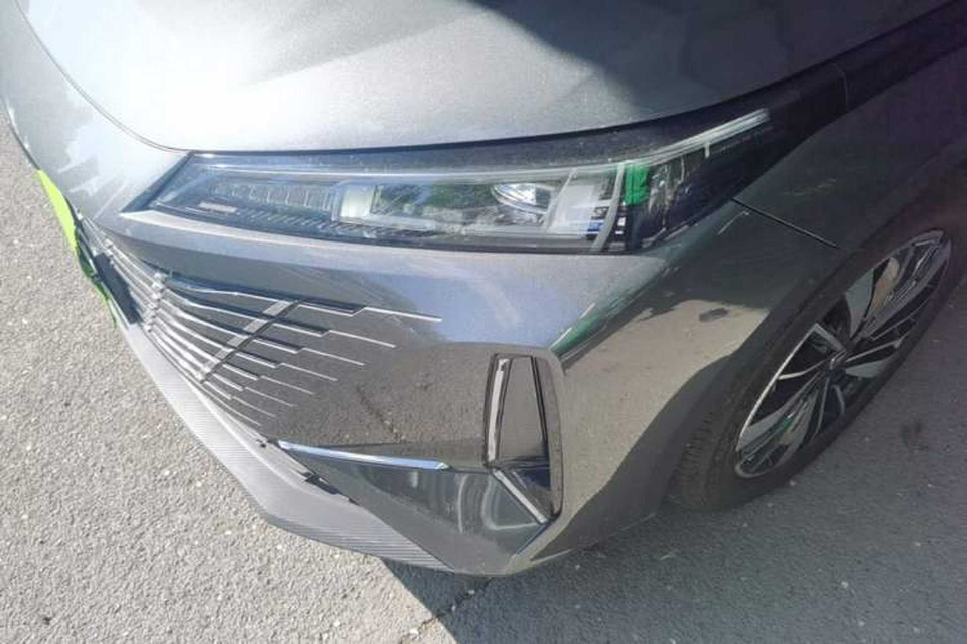 Used CHANGAN Eado PHEV 2025 Smart New Blue Whale 145KM Battleship Edition Left Front Headlight