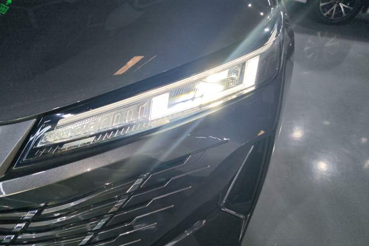 Used CHANGAN Eado PHEV 2025 Smart New Blue Whale 145KM Battleship Edition Left Front Headlight
