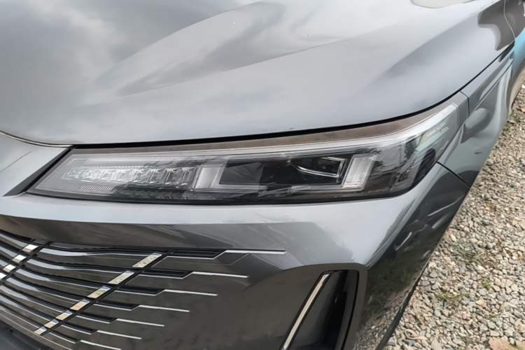 Used CHANGAN Eado PHEV 2025 Smart New Blue Whale 145KM Battleship Edition Left Front Headlight