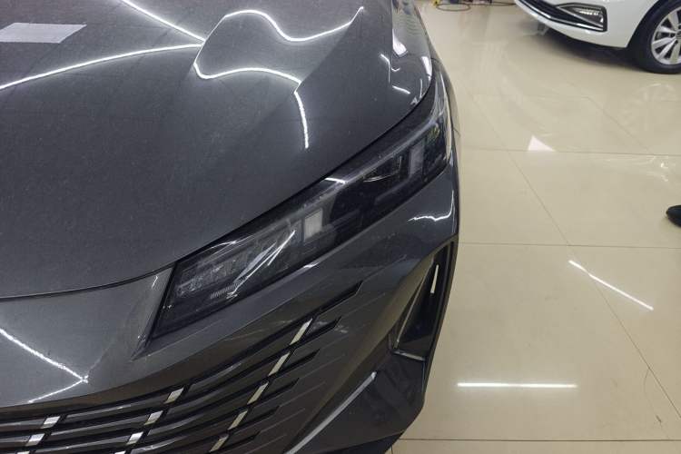 Used CHANGAN Eado PHEV 2025 Smart New Blue Whale 145KM Battleship Edition Left Front Headlight
