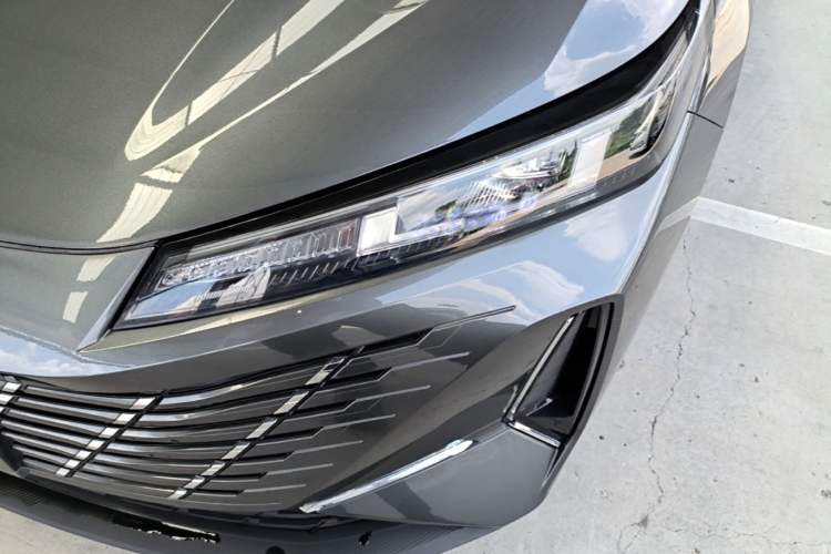 Used CHANGAN Eado PHEV 2025 Smart New Blue Whale 145KM Battleship Edition Left Front Headlight