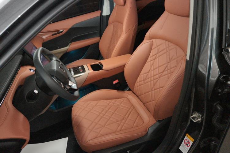 Used CHANGAN Eado PHEV 2025 Smart New Blue Whale 145KM Battleship Edition Left Front Seat