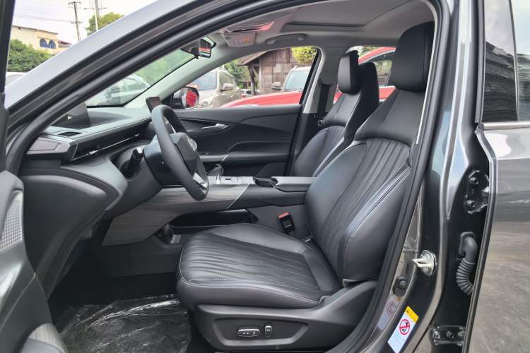 Used CHANGAN Eado PHEV 2025 Smart New Blue Whale 145KM Battleship Edition Left Front Seat
