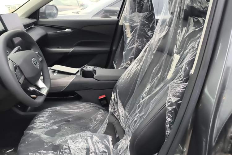 Used CHANGAN Eado PHEV 2025 Smart New Blue Whale 145KM Battleship Edition Left Front Seat