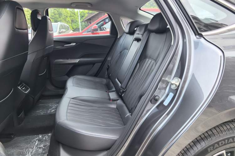 Used CHANGAN Eado PHEV 2025 Smart New Blue Whale 145KM Battleship Edition Left Rear Seat