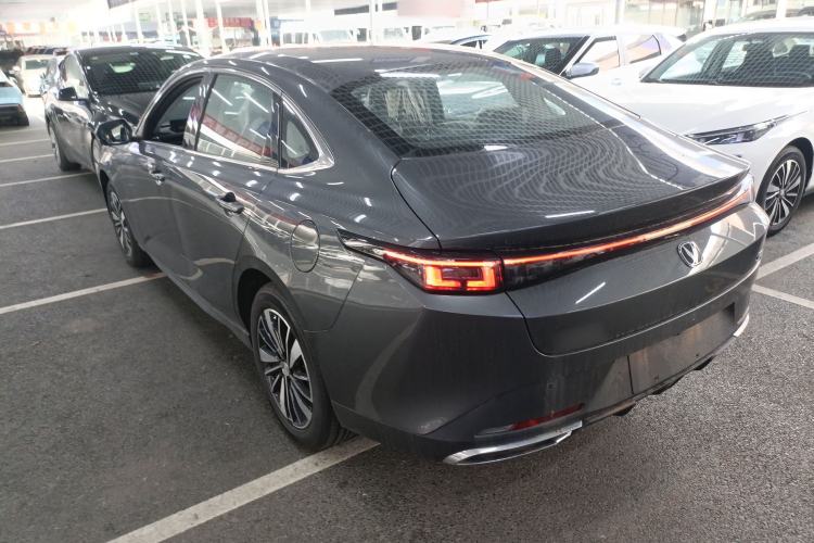 Used CHANGAN Eado PHEV 2025 Smart New Blue Whale 145KM Battleship Edition Exterior 2