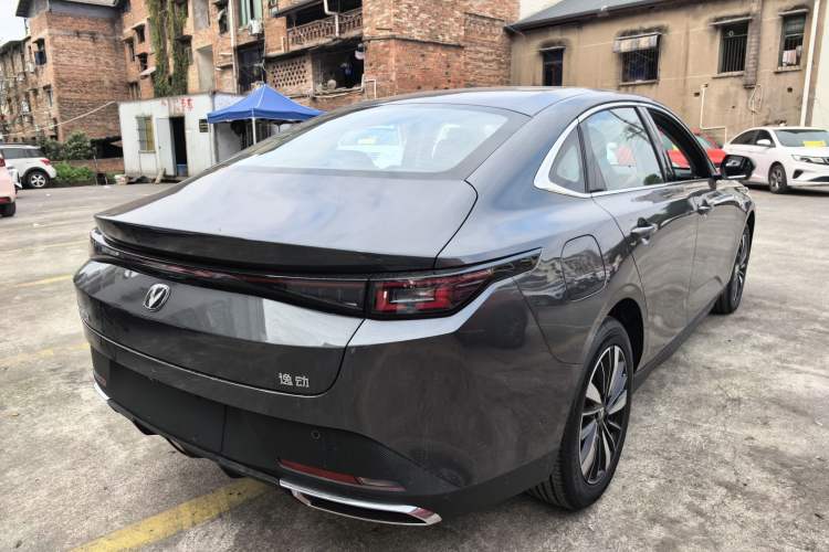 Used CHANGAN Eado PHEV 2025 Smart New Blue Whale 145KM Battleship Edition Rear Right 45 Deg