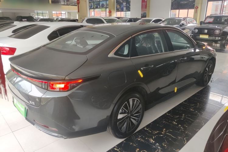 Used CHANGAN Eado PHEV 2025 Smart New Blue Whale 145KM Battleship Edition Rear Right 45 Deg