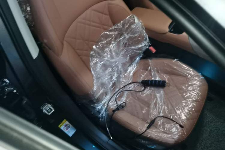 Used CHANGAN Eado PHEV 2025 Smart New Blue Whale 145KM Battleship Edition Right Front Seat