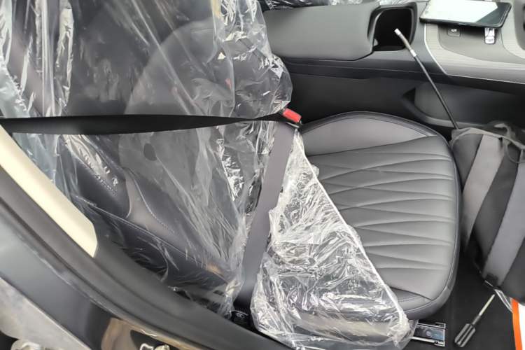 Used CHANGAN Eado PHEV 2025 Smart New Blue Whale 145KM Battleship Edition Right Front Seat