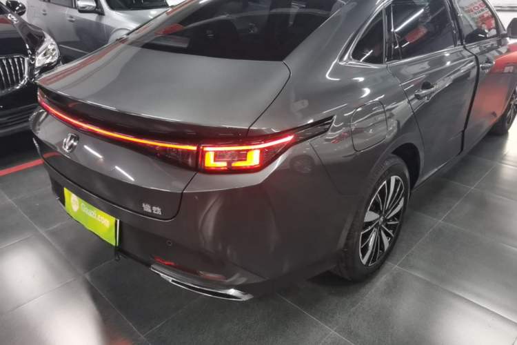 Used CHANGAN Eado PHEV 2025 Smart New Blue Whale 145KM Battleship Edition Right Rear Taillight